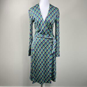 Diane Von Furstenburg Vintage 1990s Peacock Print 100% Silk Wrap Dress Size 2